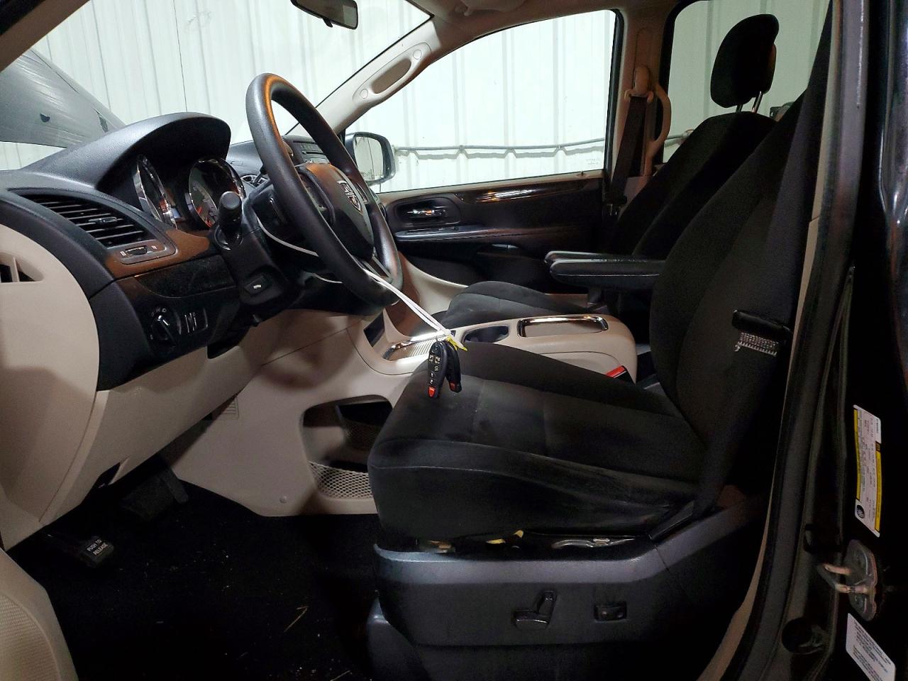 2012 DODGE GRAND CARAVAN SXT photo 7