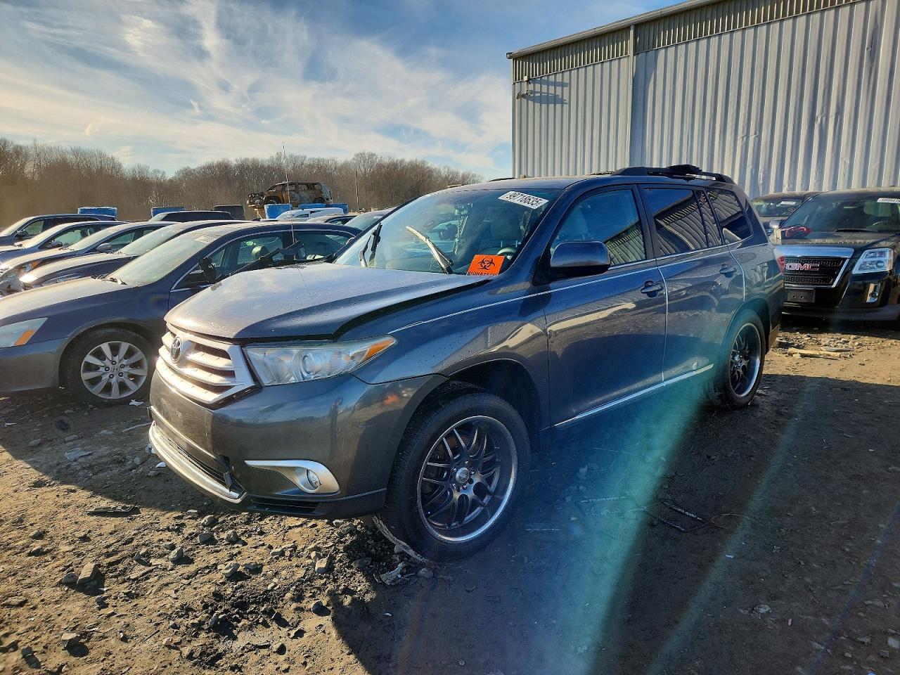 2011 TOYOTA HIGHLANDER
