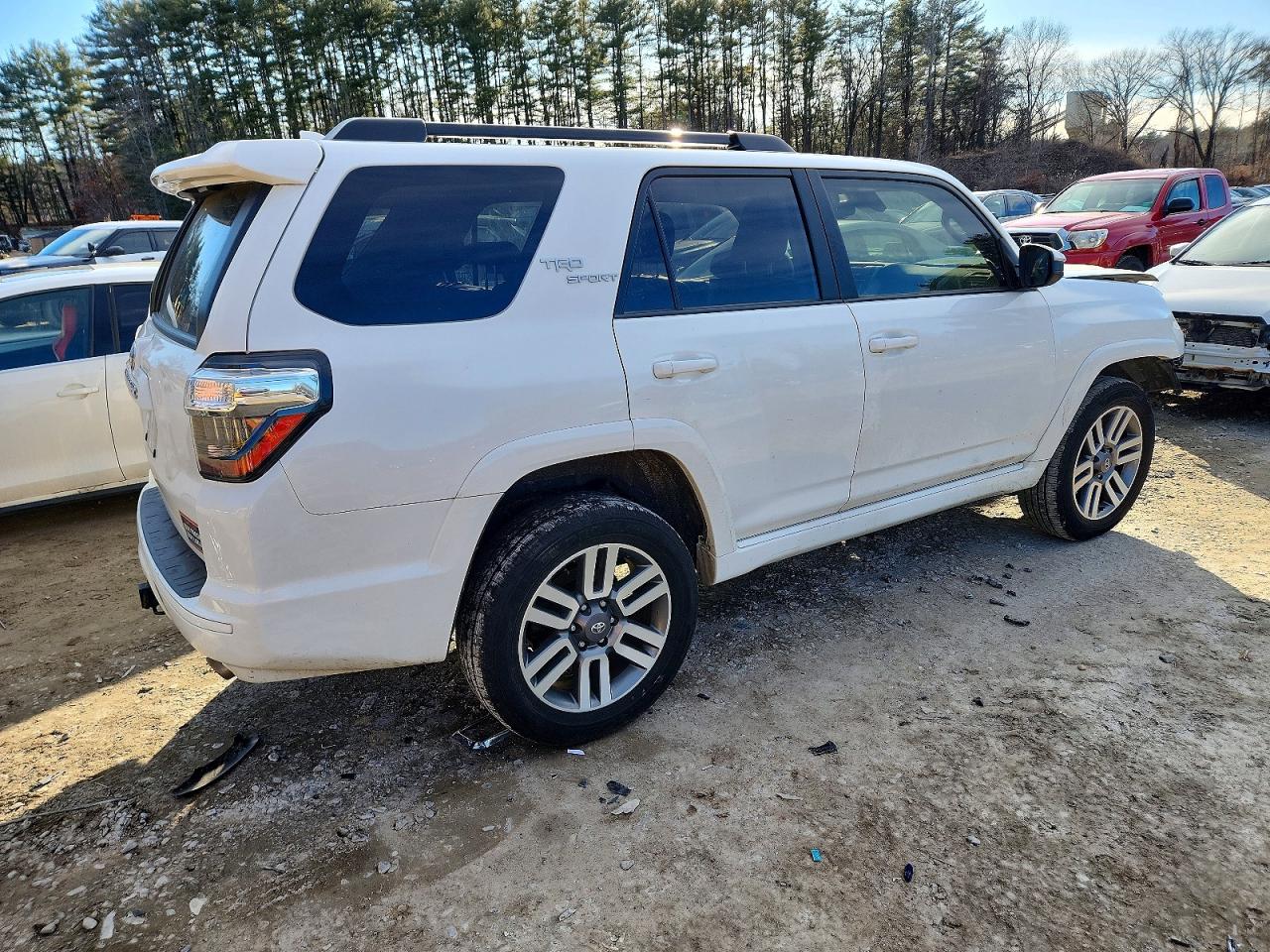 2022 TOYOTA 4RUNNER SR5 PREMIUM photo 3