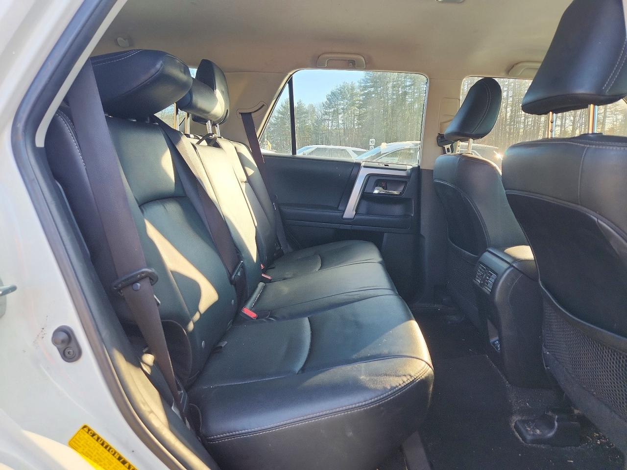 2022 TOYOTA 4RUNNER SR5 PREMIUM photo 11