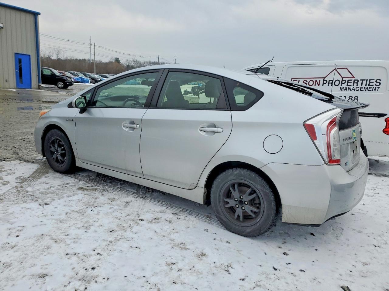 2012 TOYOTA PRIUS photo 2