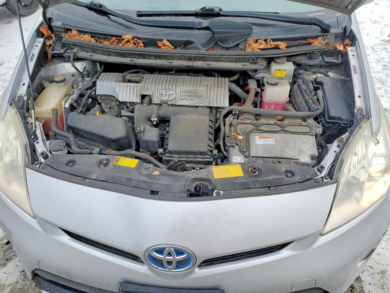2012 TOYOTA PRIUS photo 11