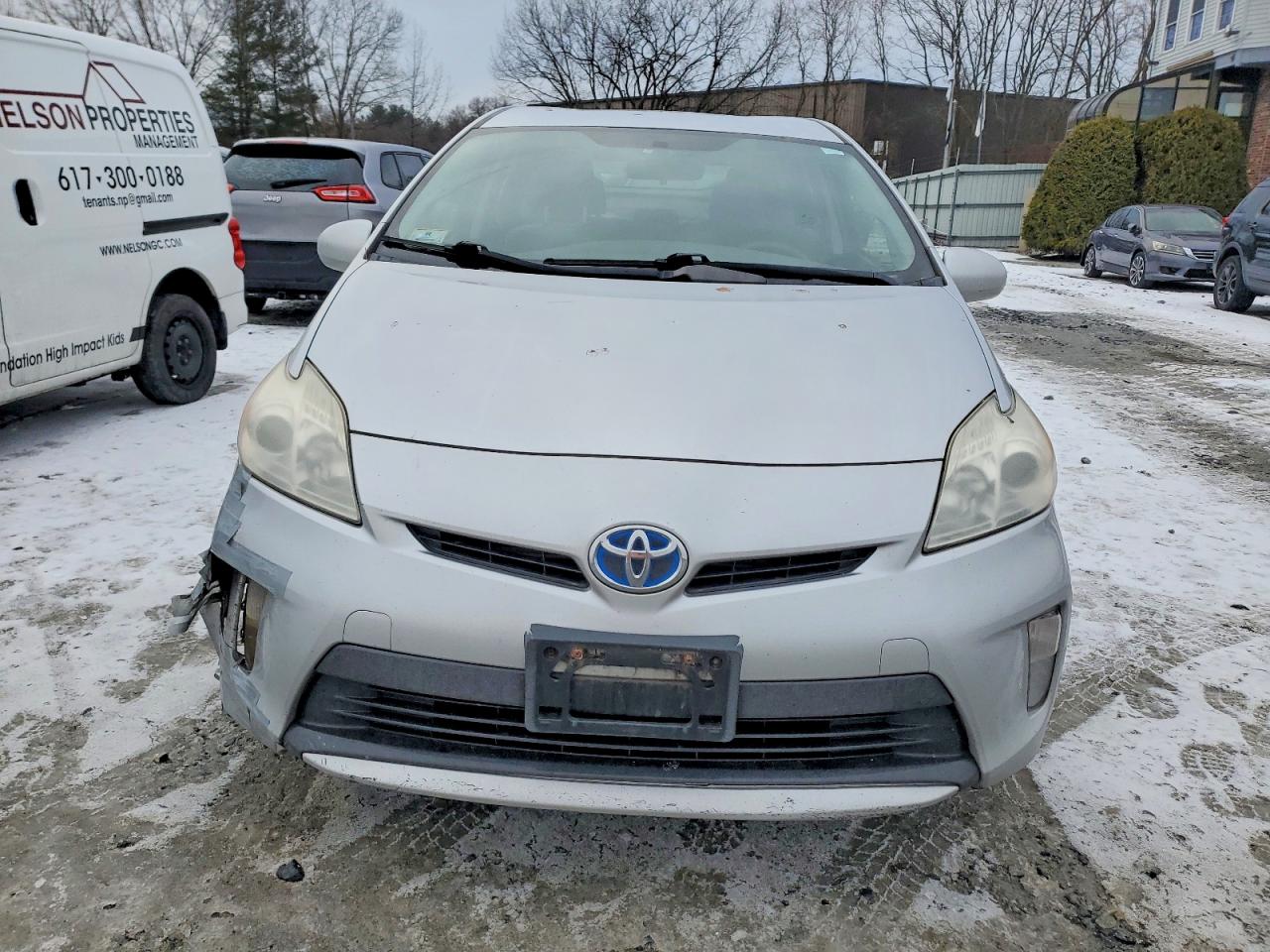 2012 TOYOTA PRIUS photo 5
