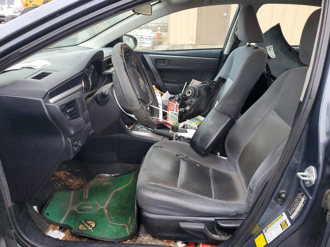 2014 TOYOTA COROLLA L photo 7