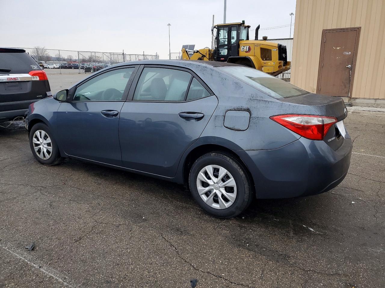 2014 TOYOTA COROLLA L photo 2