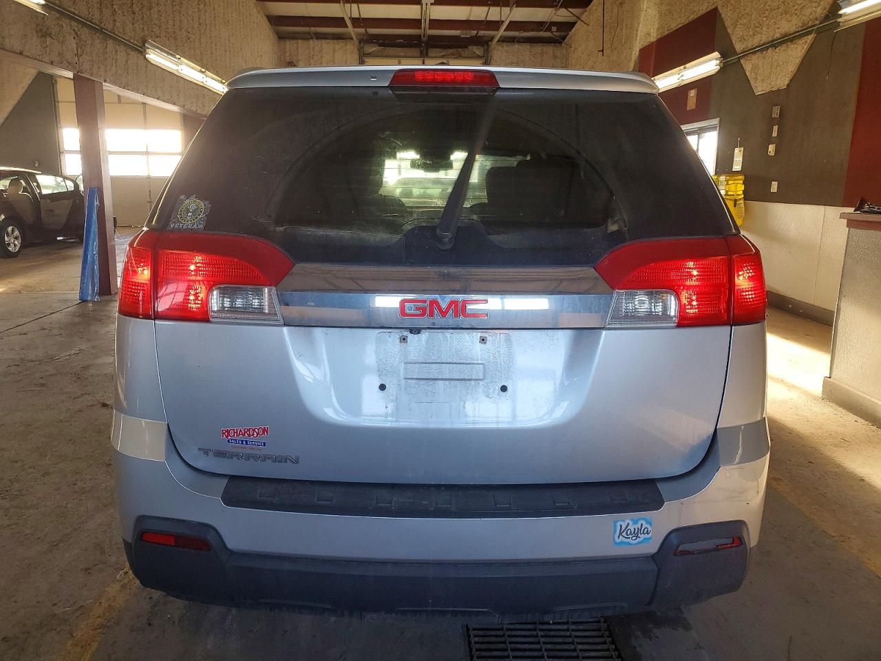 2015 GMC TERRAIN SLE photo 6