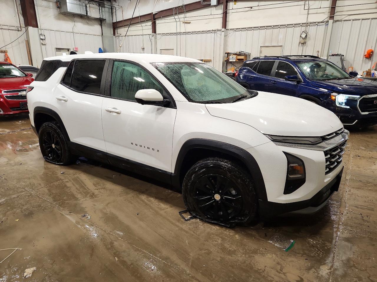 2026 CHEVROLET EQUINOX LT photo 4