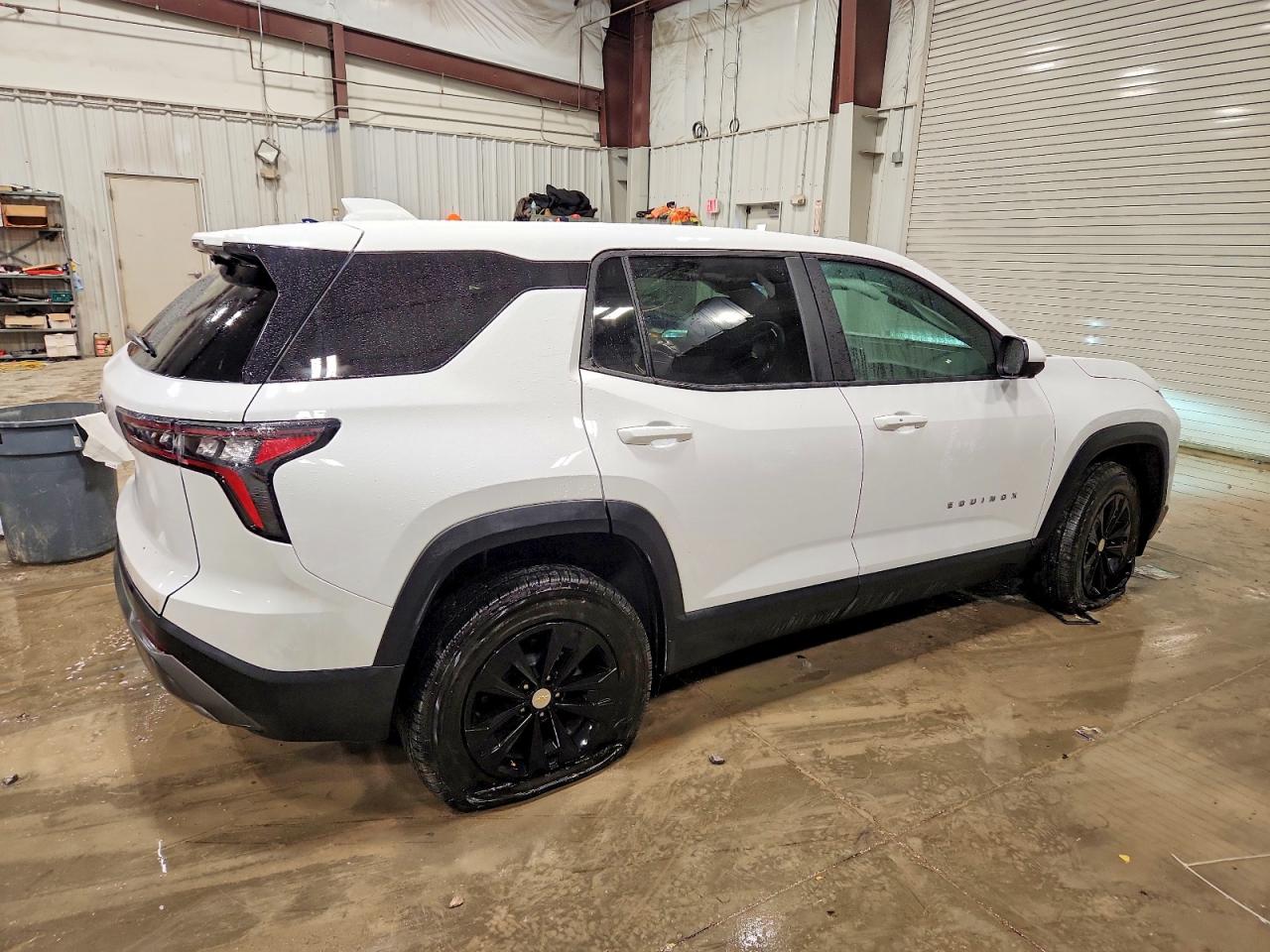 2026 CHEVROLET EQUINOX LT photo 3