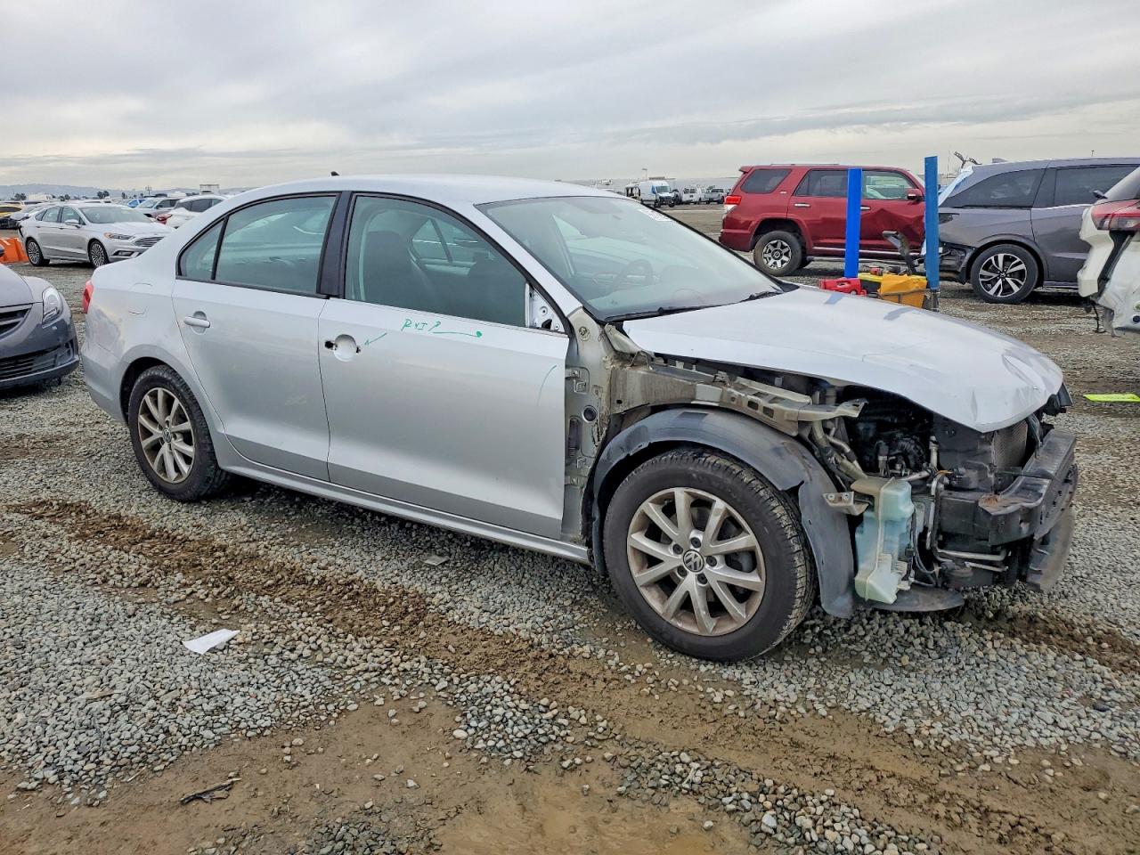 2015 VOLKSWAGEN JETTA SE photo 4