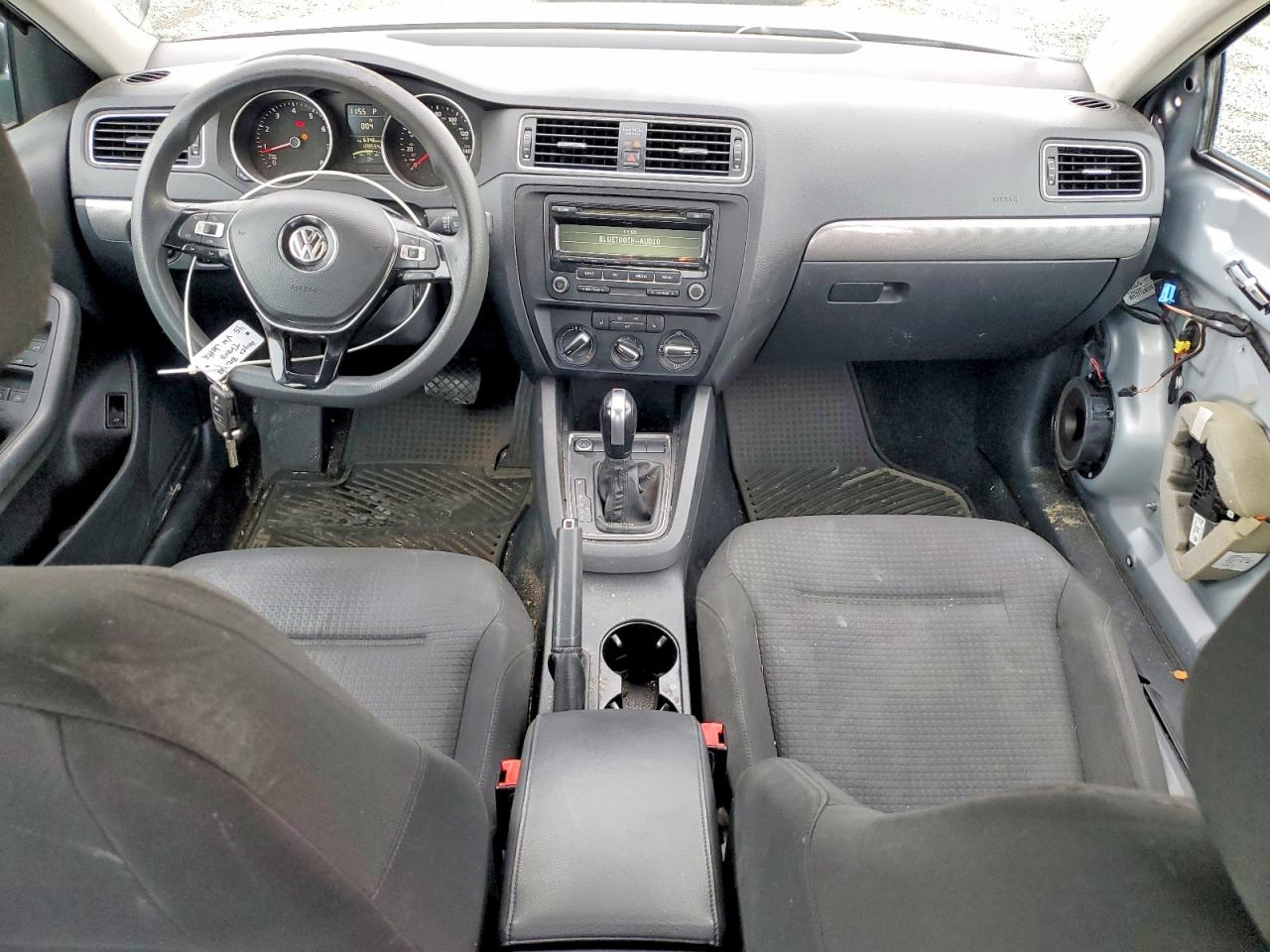 2015 VOLKSWAGEN JETTA SE photo 8
