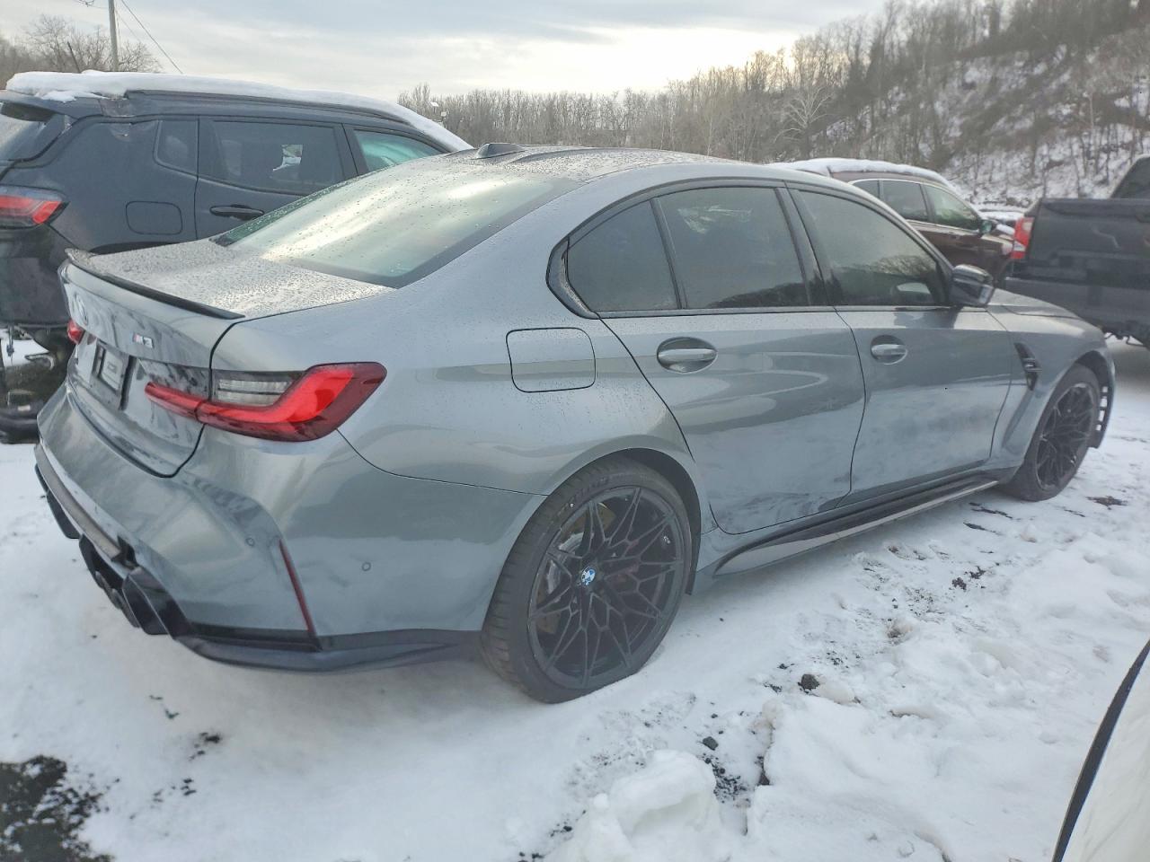 2025 BMW M3 photo 3