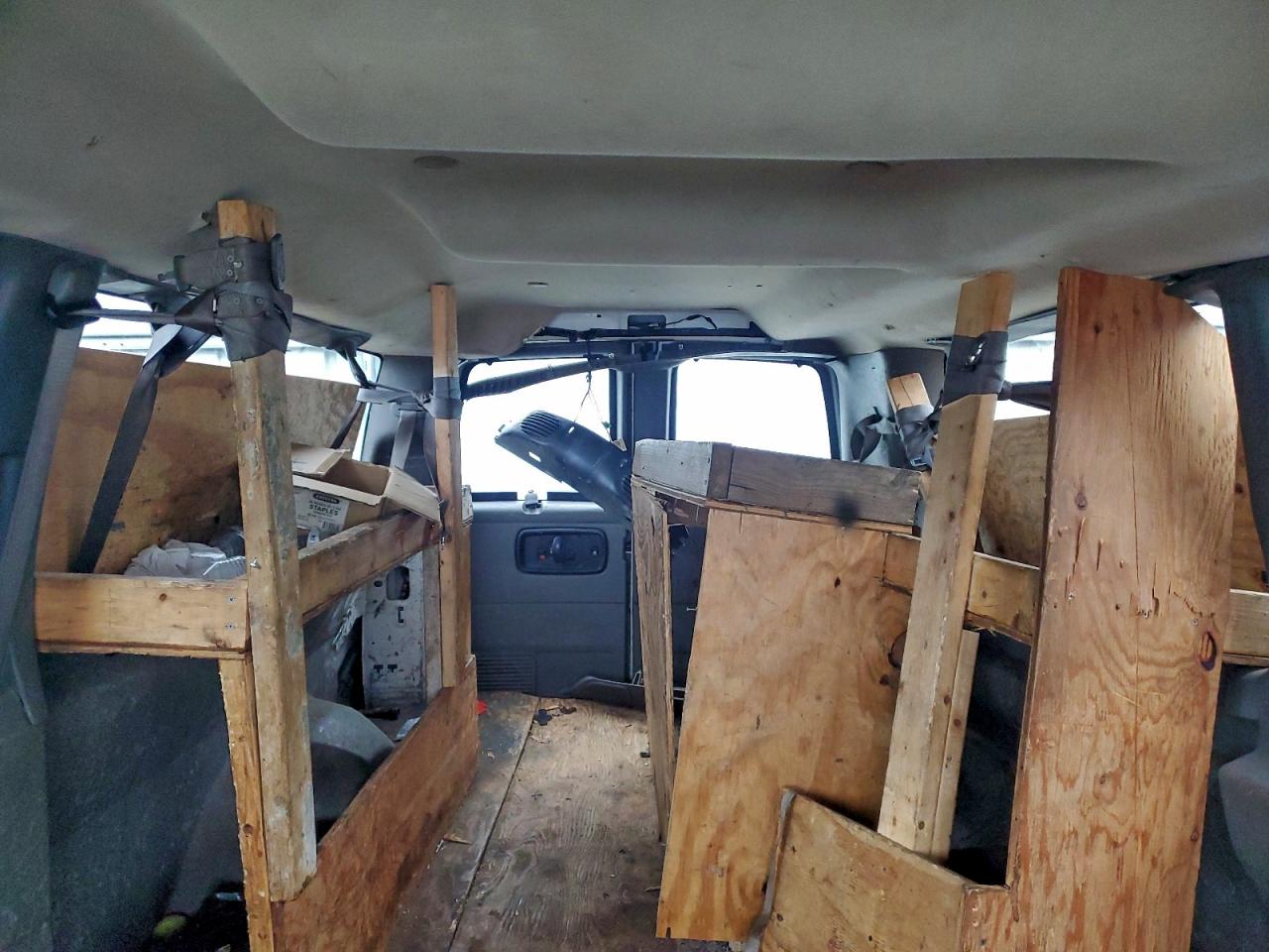 2016 CHEVROLET EXPRESS G3500 LS photo 10