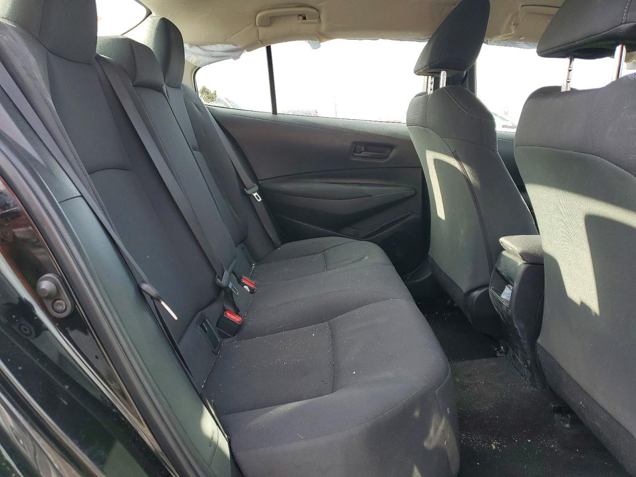 2022 TOYOTA COROLLA LE photo 19