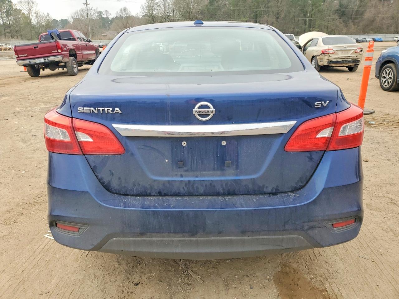 2019 NISSAN SENTRA S photo 6