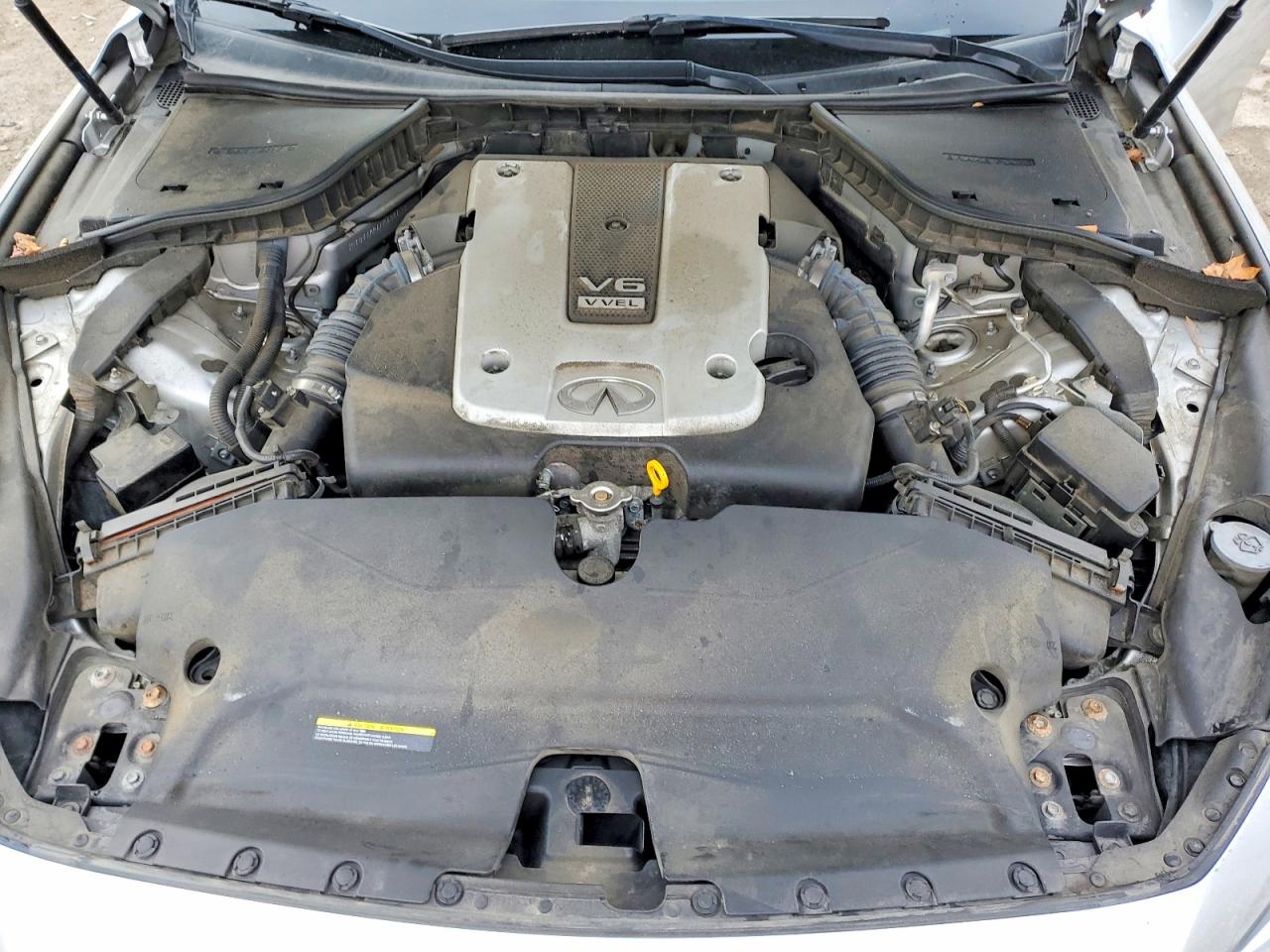 2015 INFINITI Q50 BASE photo 11