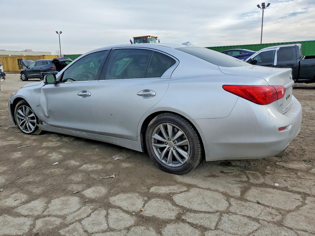 2015 INFINITI Q50 BASE photo 2