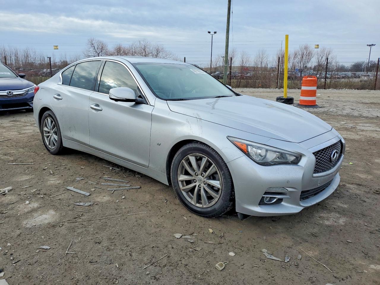 2015 INFINITI Q50 BASE photo 4