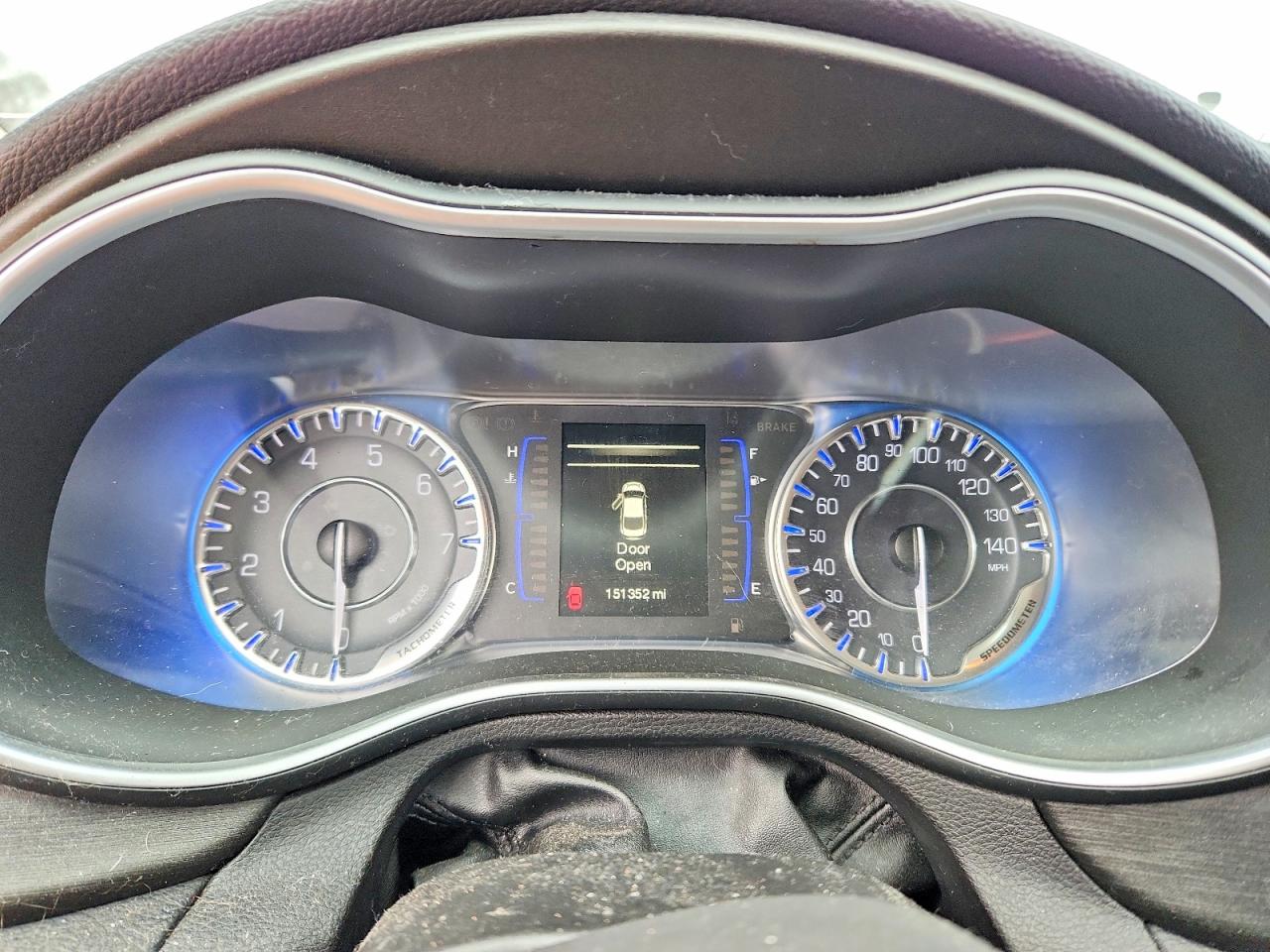2015 CHRYSLER 200 LIMITED photo 17