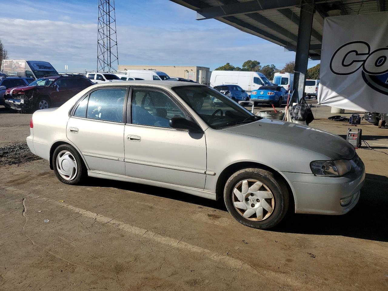2001 TOYOTA COROLLA CE photo 4