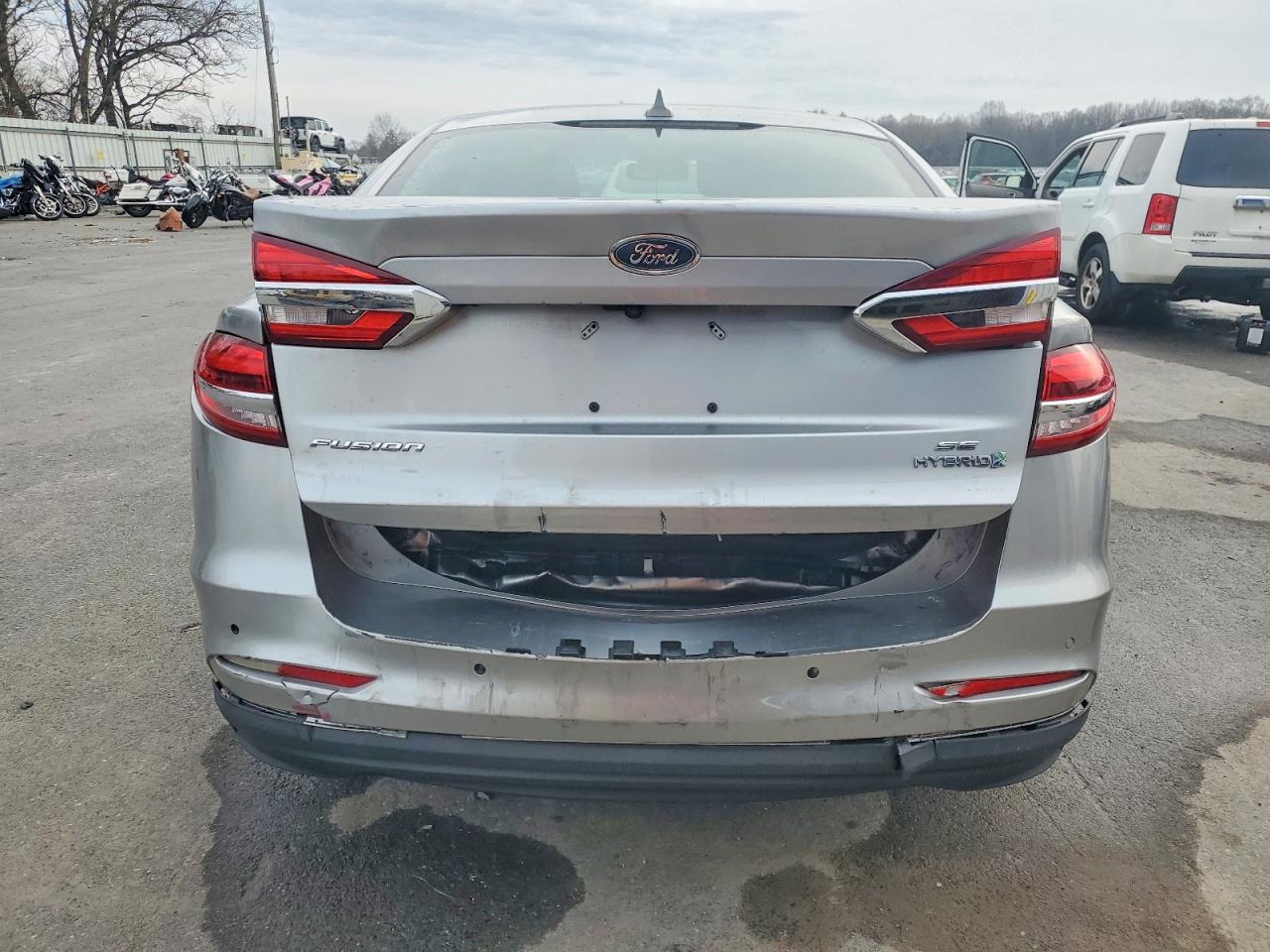 2020 FORD FUSION SE photo 6