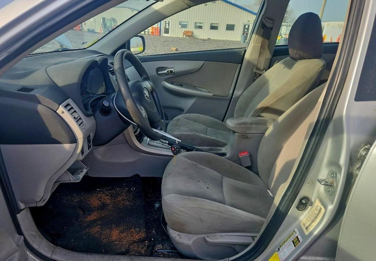 2013 TOYOTA COROLLA BASE photo 7