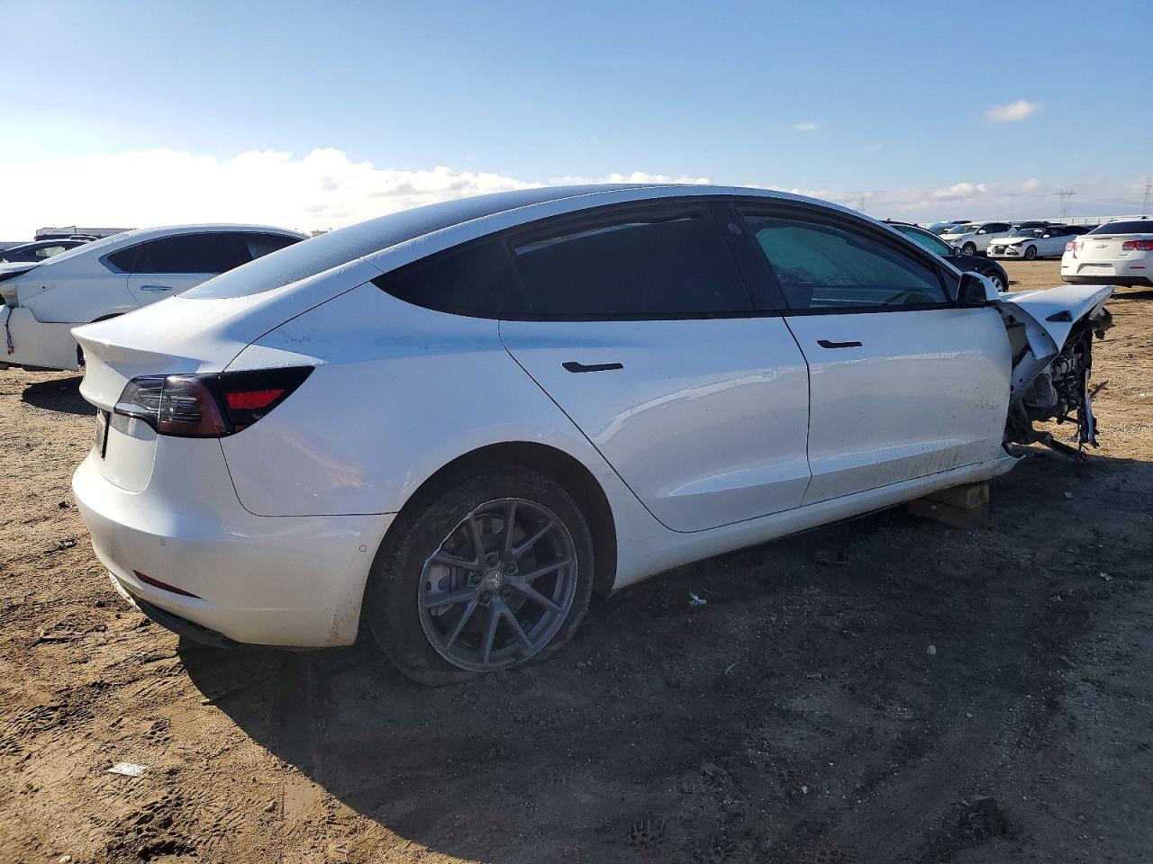 2022 TESLA MODEL 3 photo 3