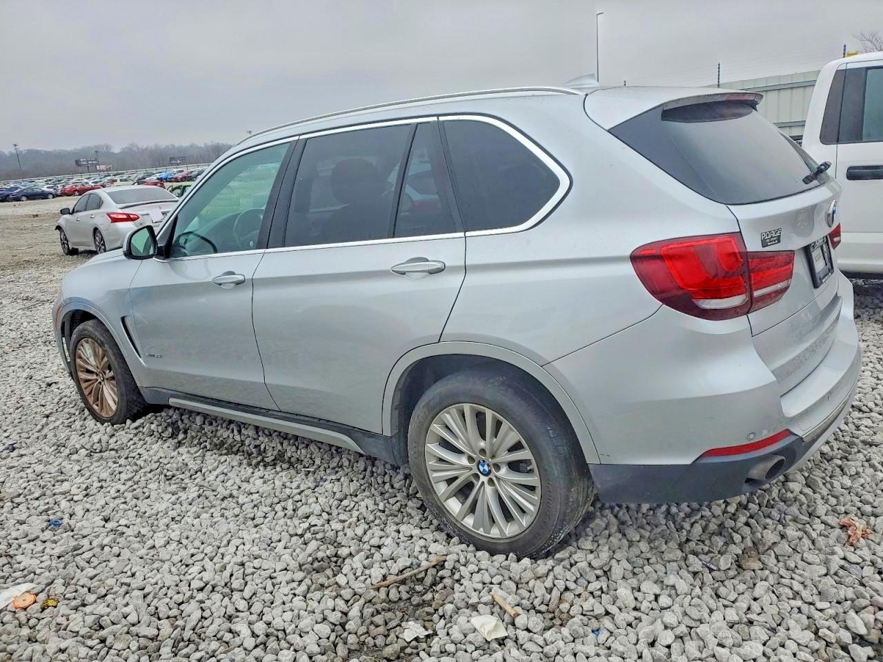 2016 BMW X5 XDRIVE35I photo 2