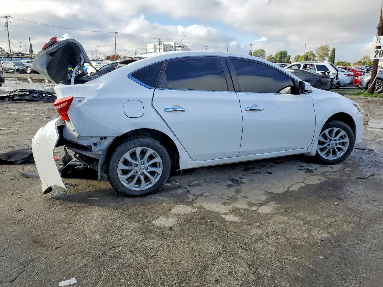 2018 NISSAN SENTRA S photo 3