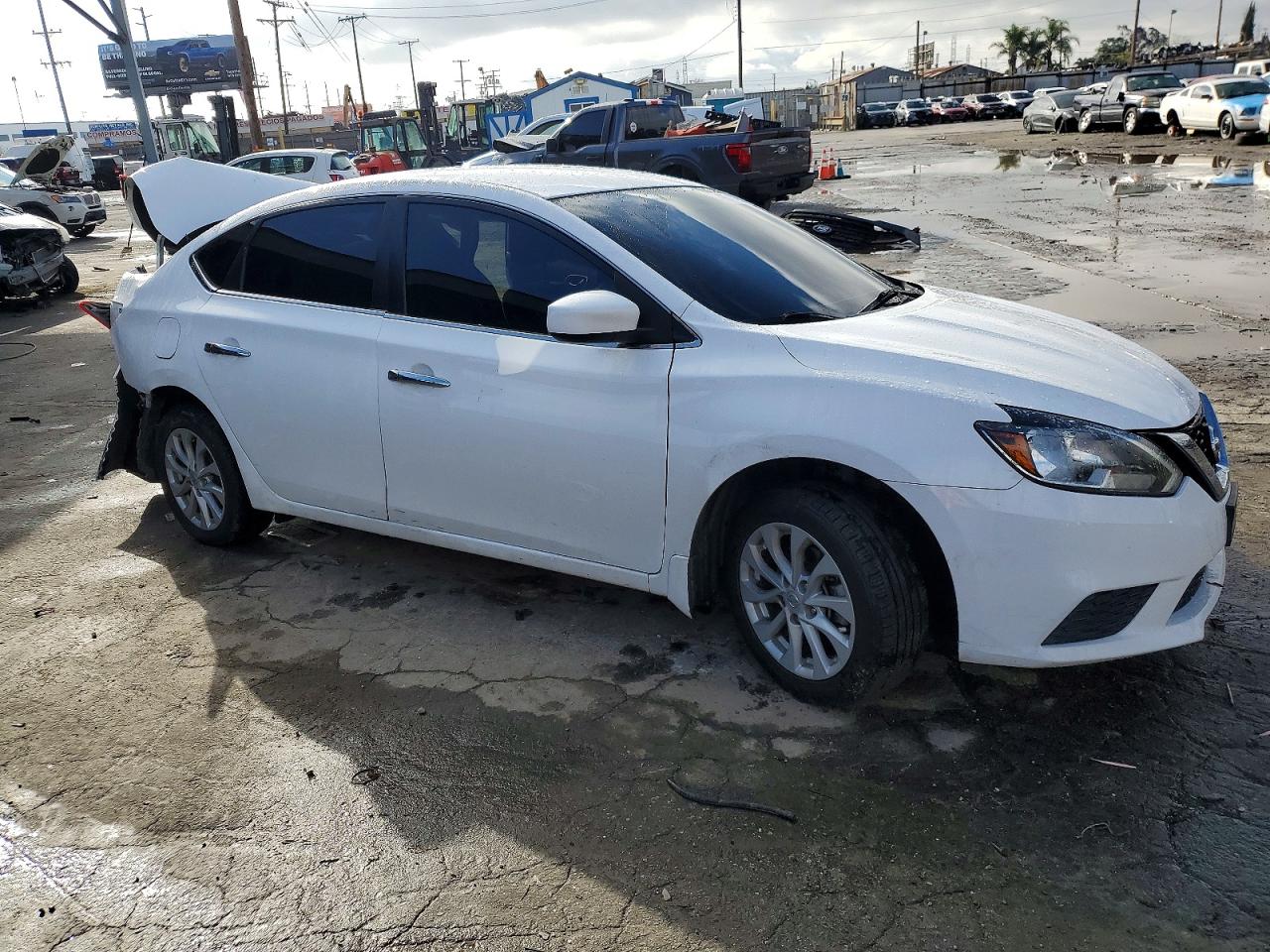2018 NISSAN SENTRA S photo 4