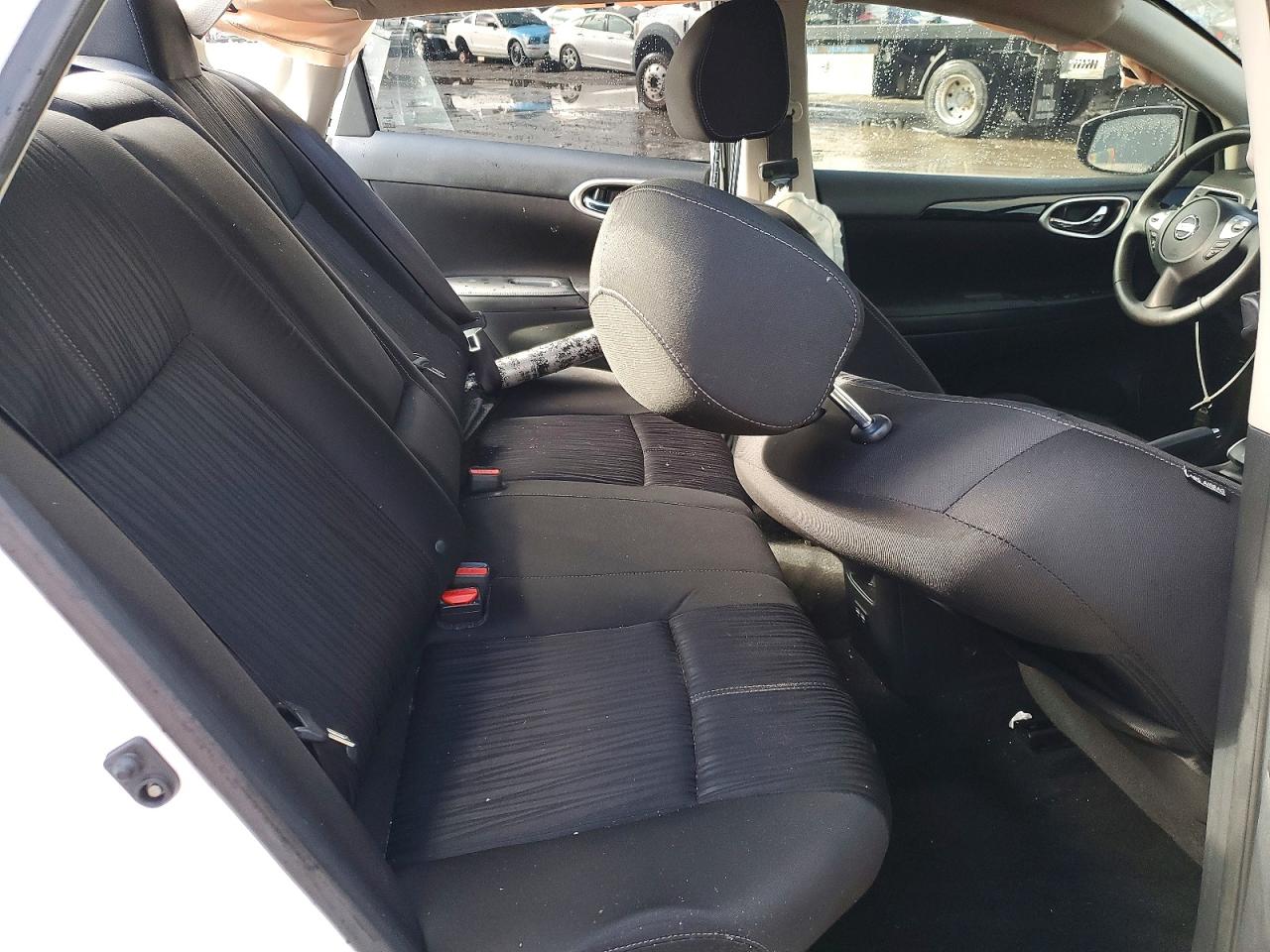 2018 NISSAN SENTRA S photo 10