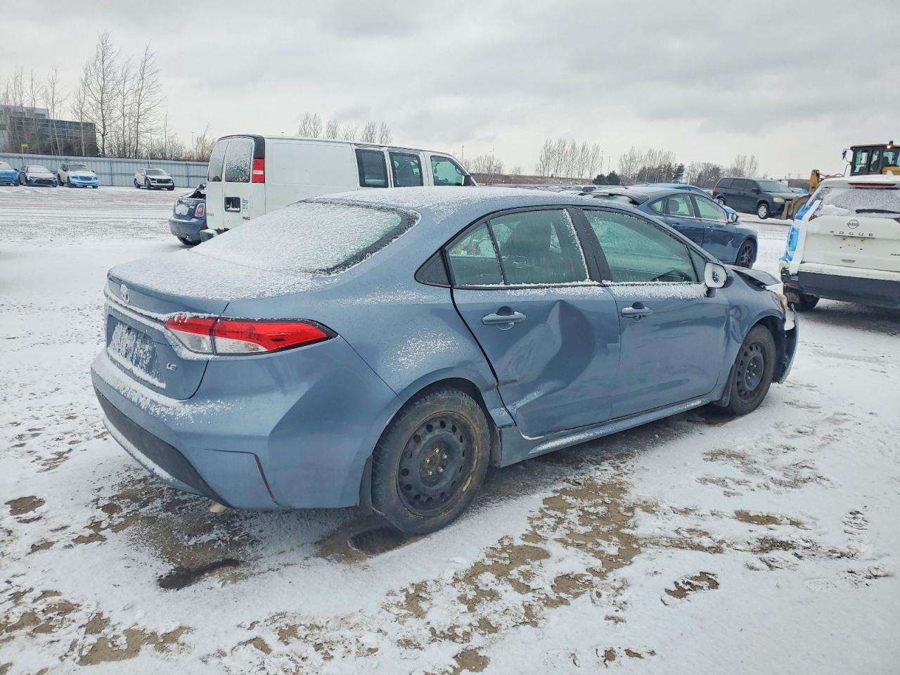 2020 TOYOTA COROLLA LE photo 3