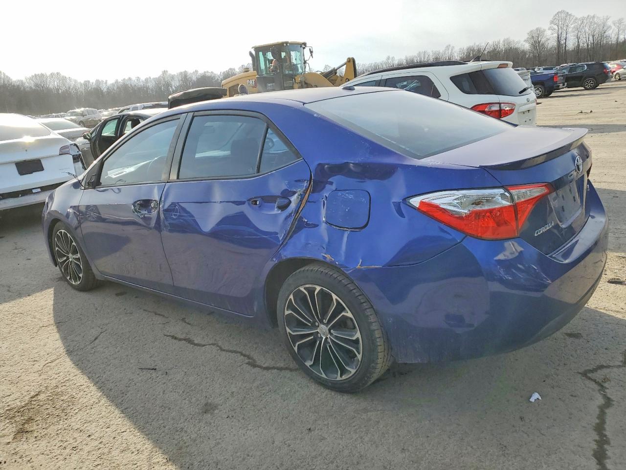 2014 TOYOTA COROLLA L photo 2
