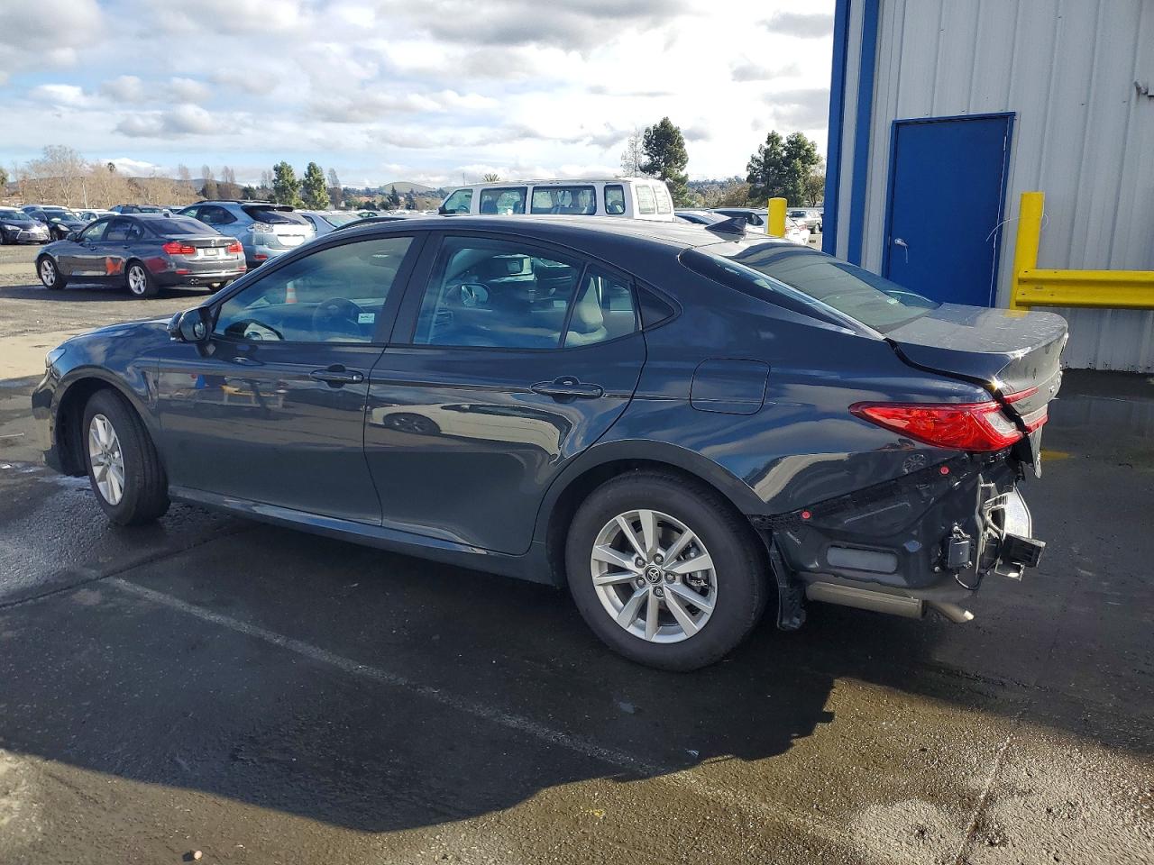 2026 TOYOTA CAMRY XSE photo 2