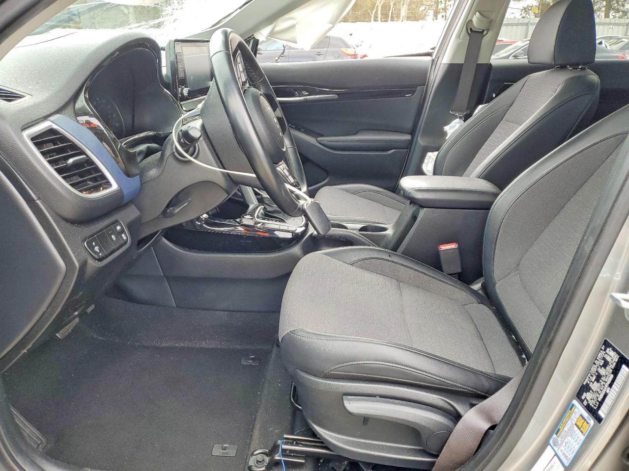 2023 KIA SELTOS S photo 7