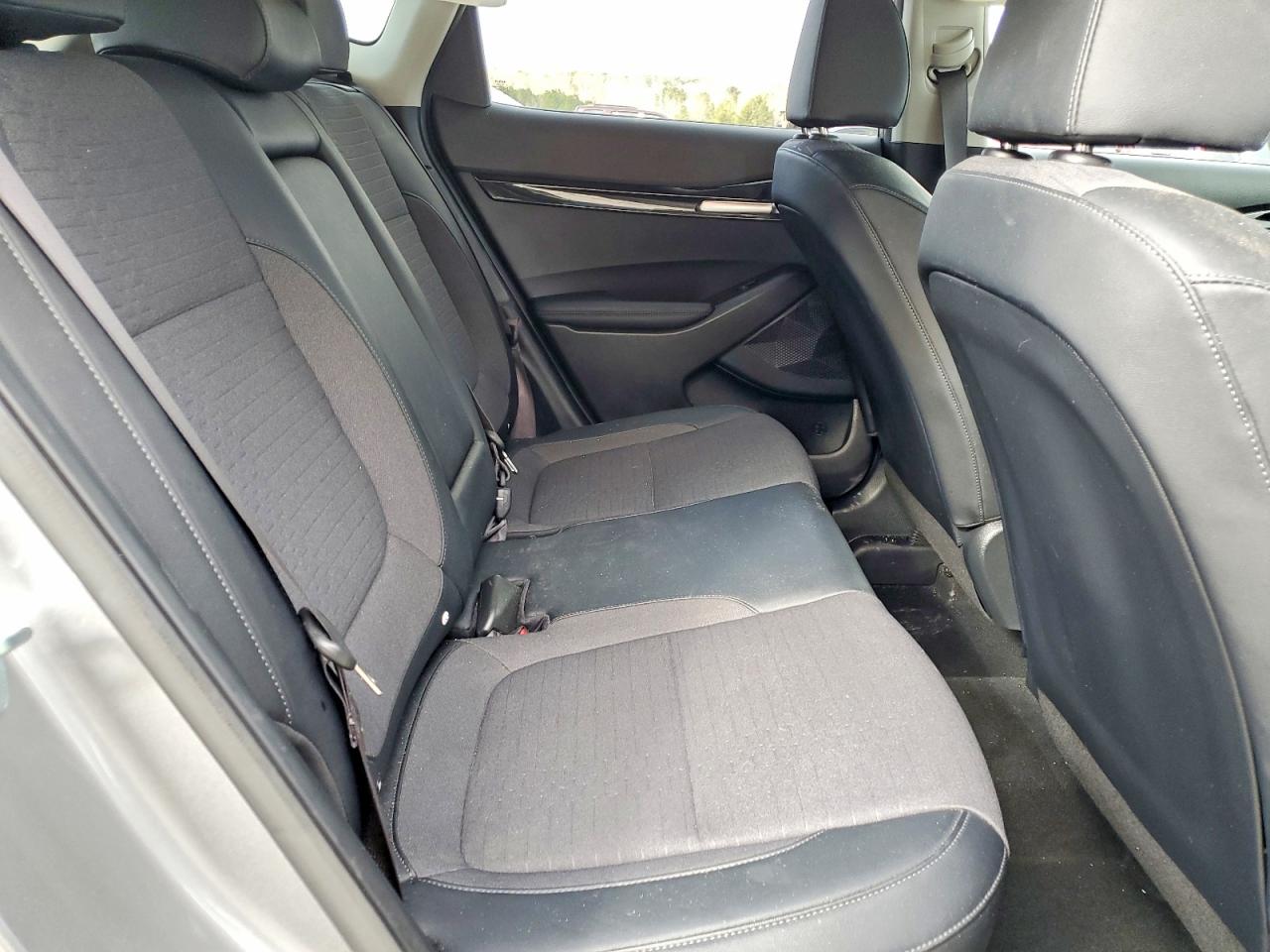2023 KIA SELTOS S photo 11