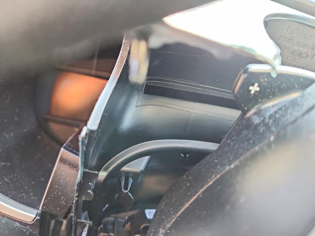 2017 FORD EDGE SEL photo 25