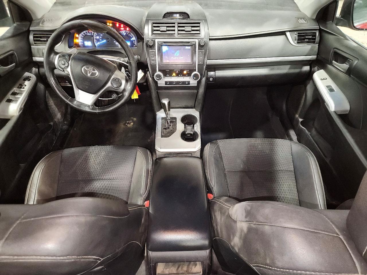 2013 TOYOTA CAMRY photo 8