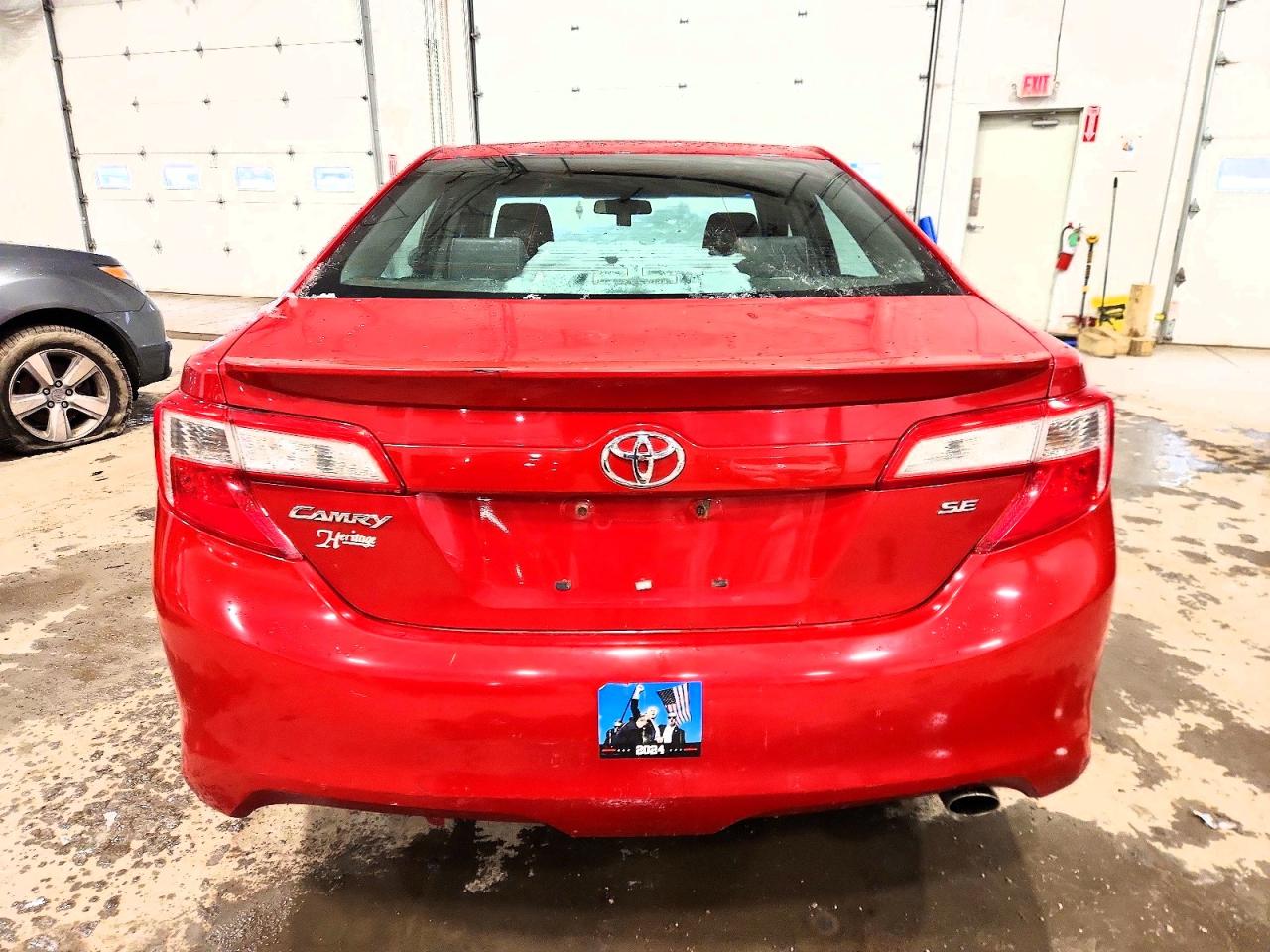 2013 TOYOTA CAMRY photo 6