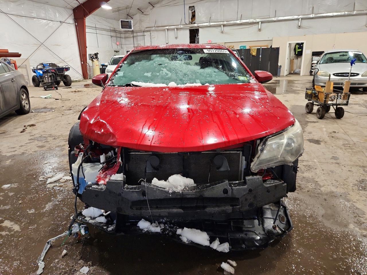2013 TOYOTA CAMRY photo 5