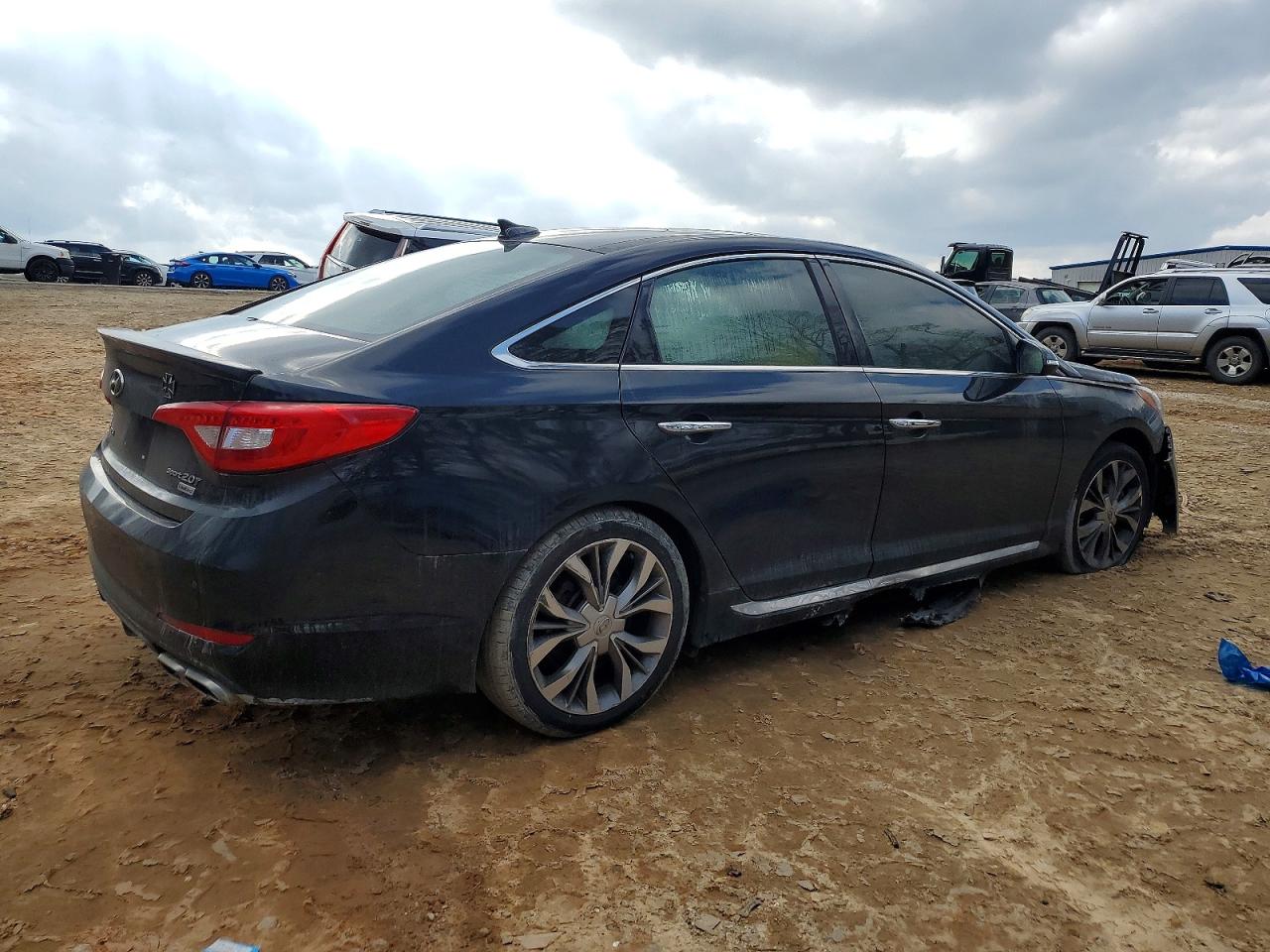 2015 HYUNDAI SONATA SPORT photo 3