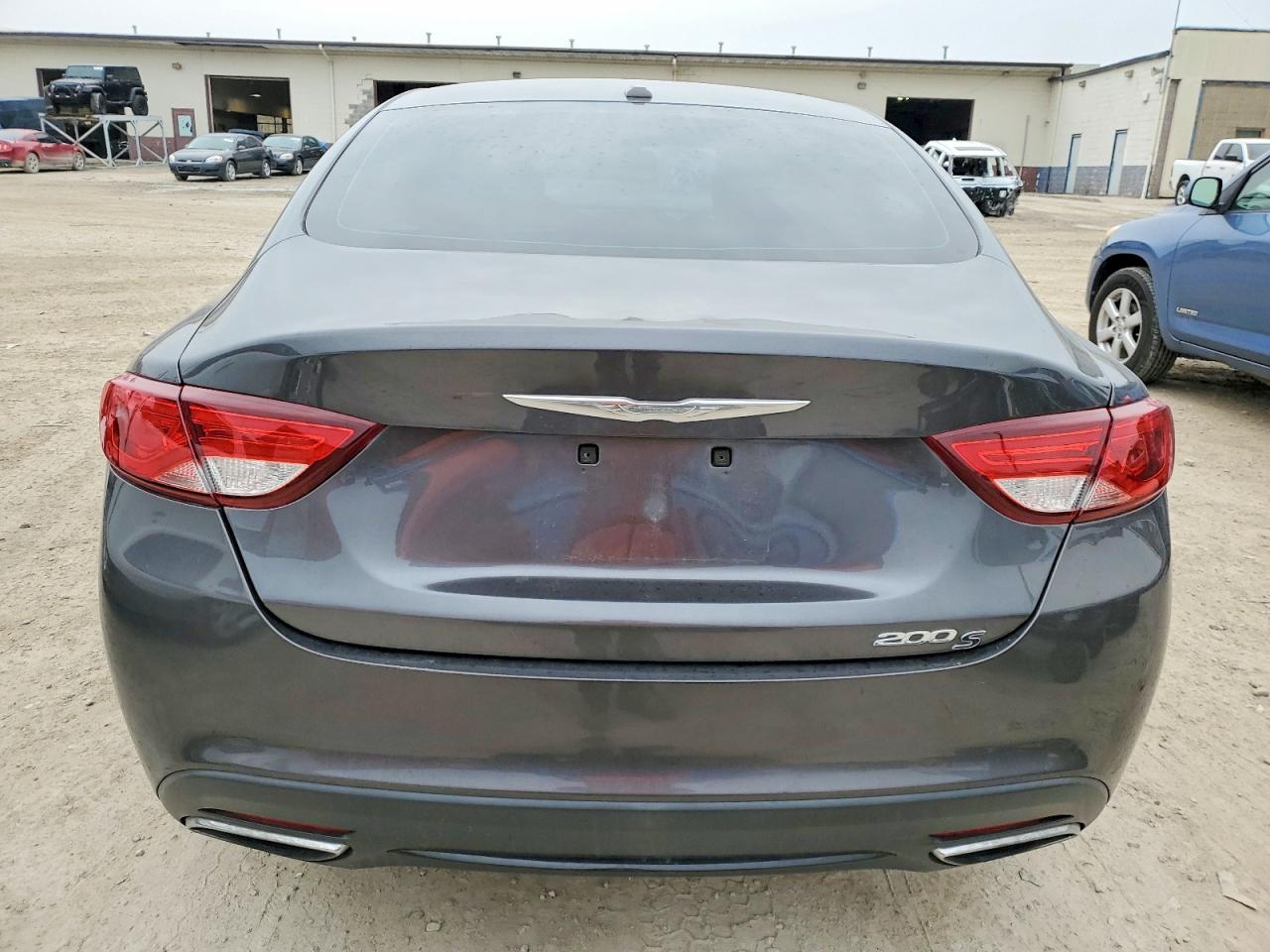 2015 CHRYSLER 200 S photo 6