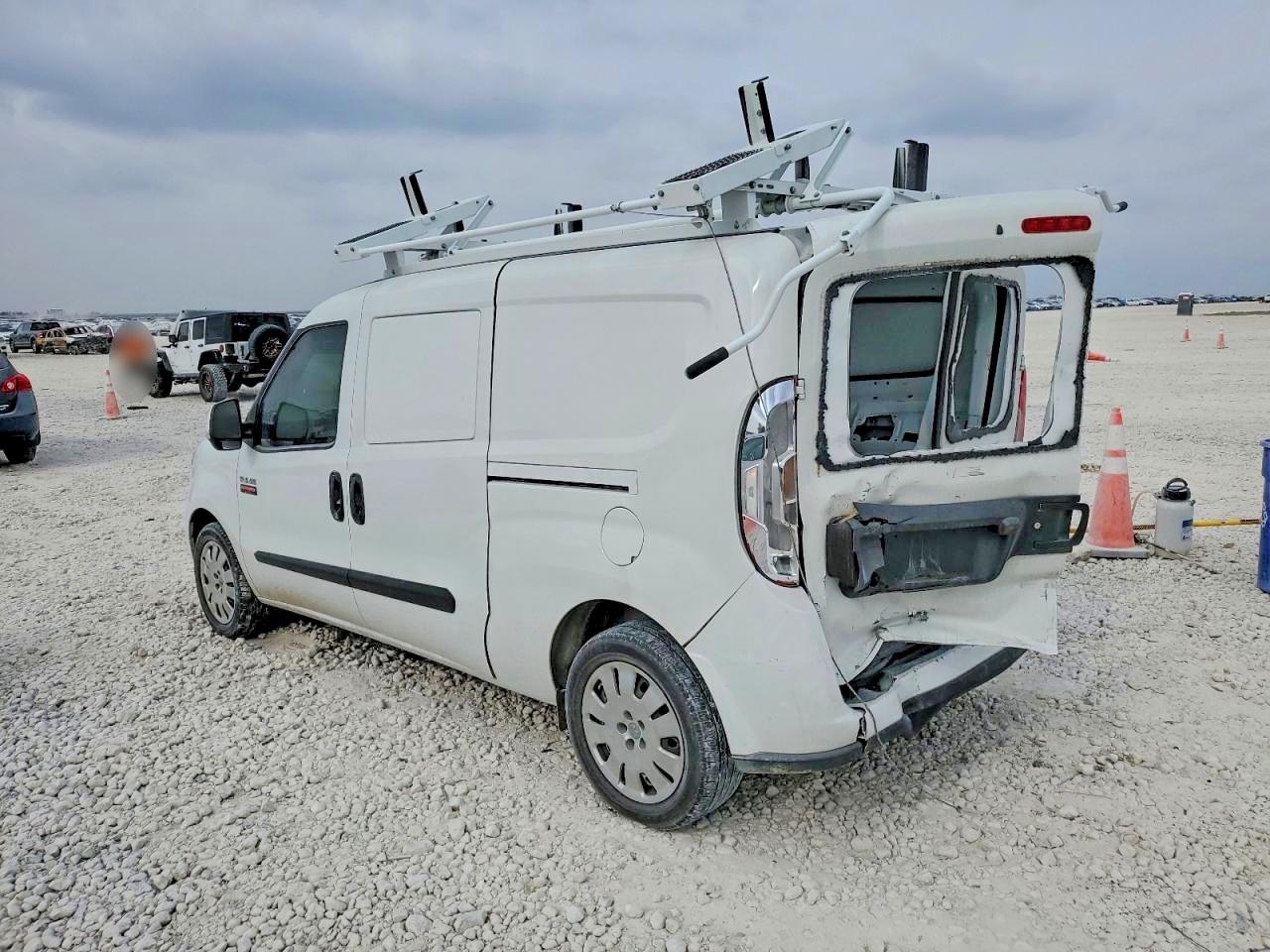 2021 RAM PROMASTER CITY DELIVERY VAN photo 2