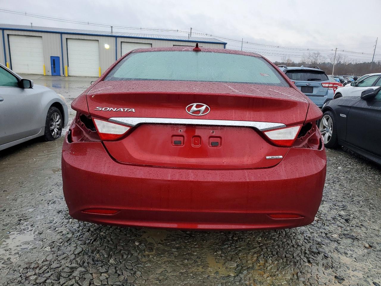 2013 HYUNDAI SONATA SE photo 6
