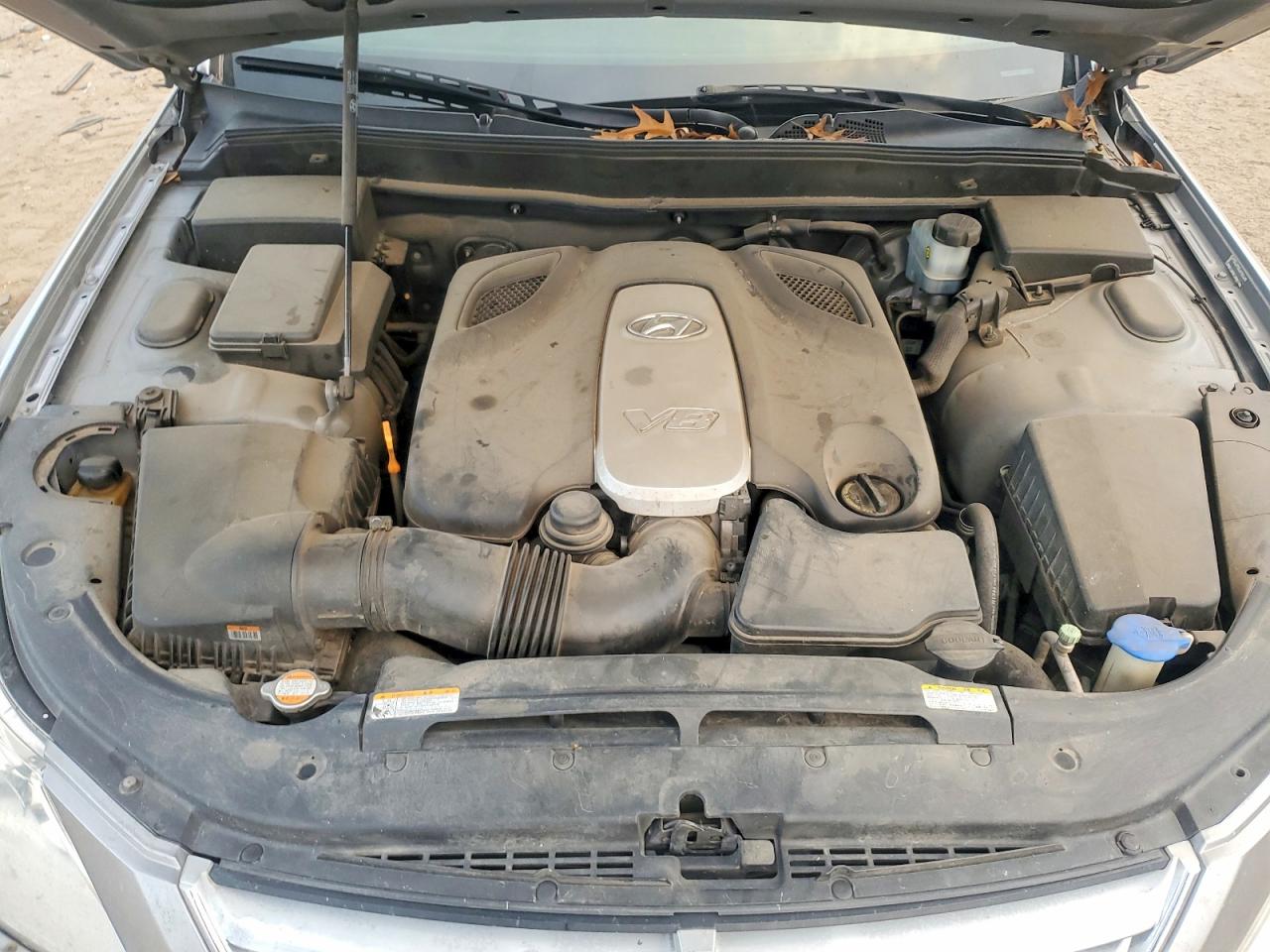 2011 HYUNDAI GENESIS 4.6L photo 11