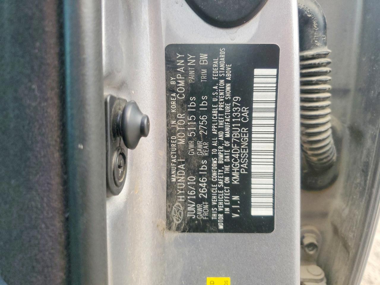 2011 HYUNDAI GENESIS 4.6L photo 12