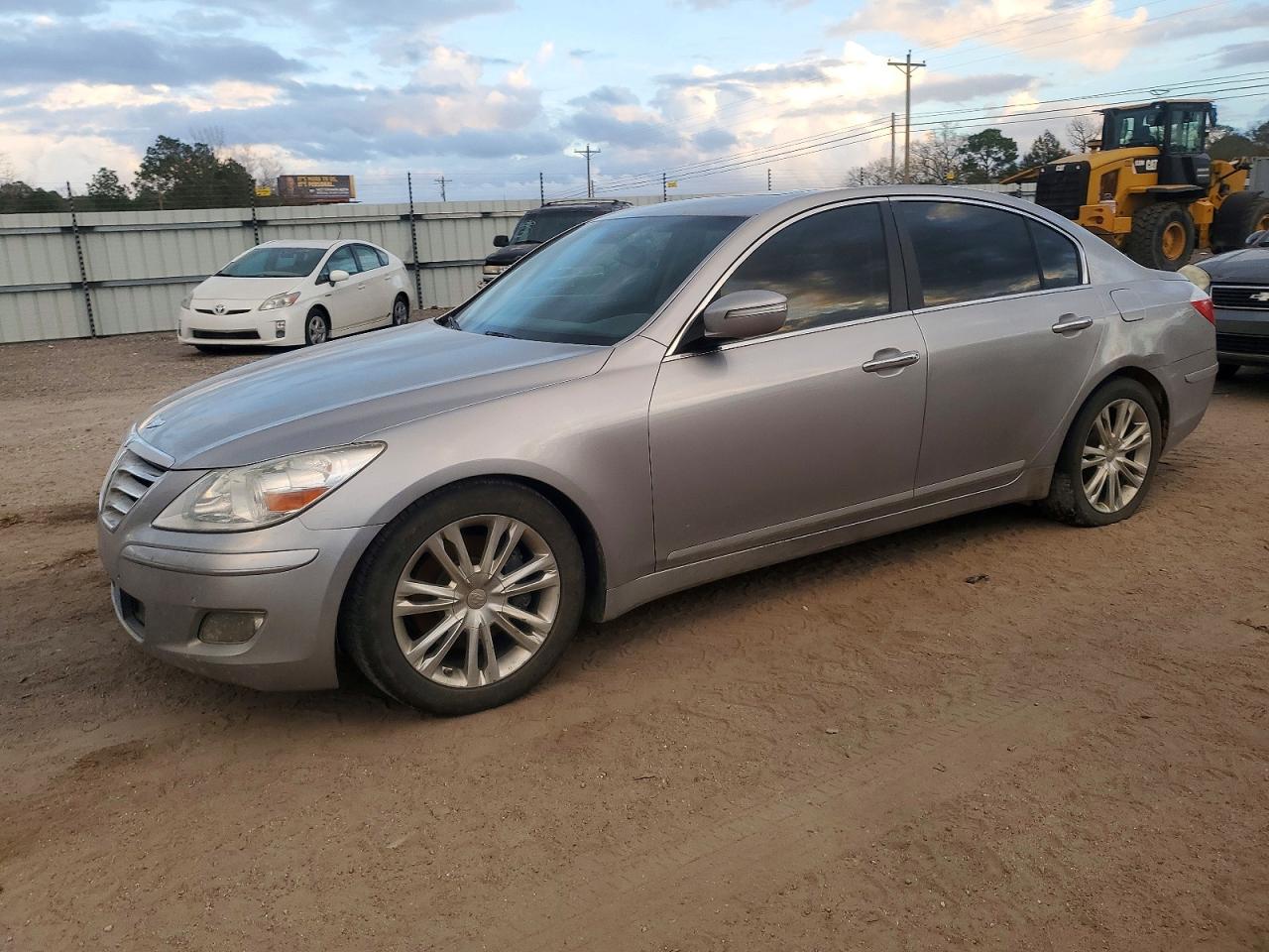 2011 HYUNDAI GENESIS