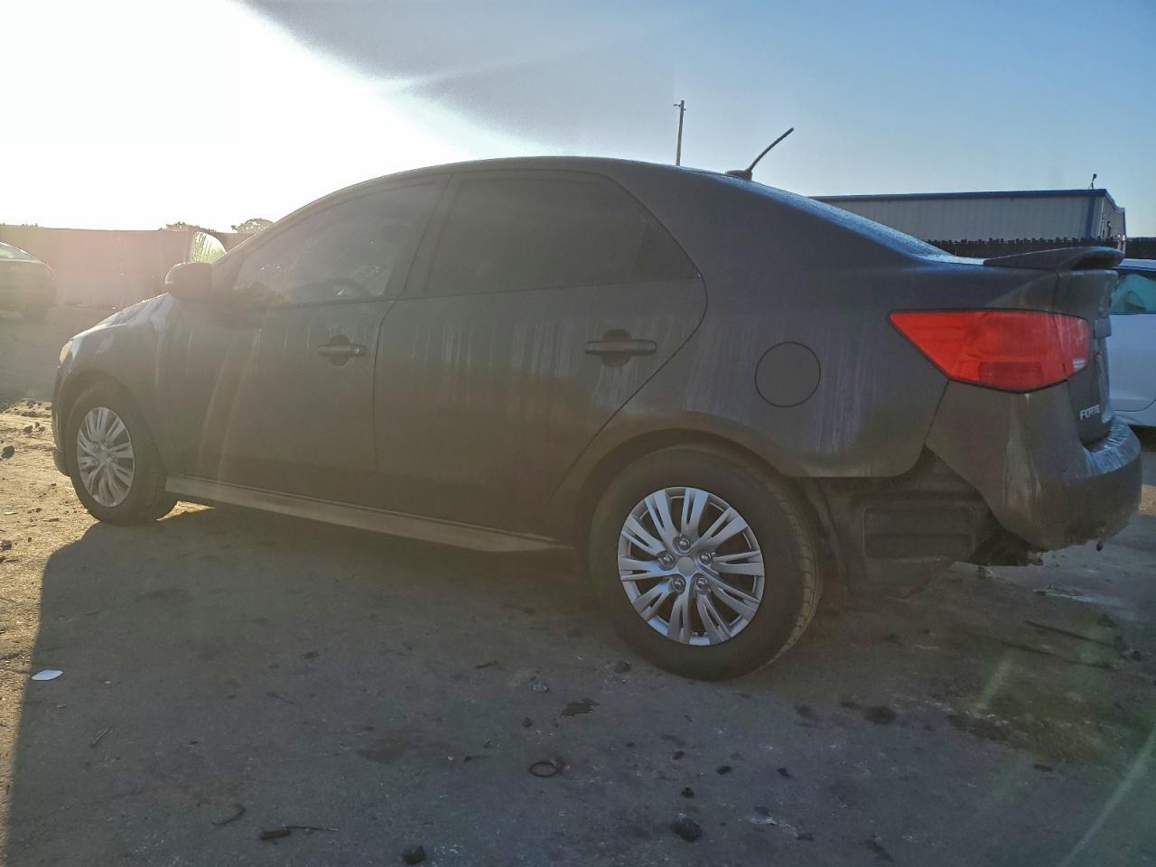 2012 KIA FORTE EX photo 2