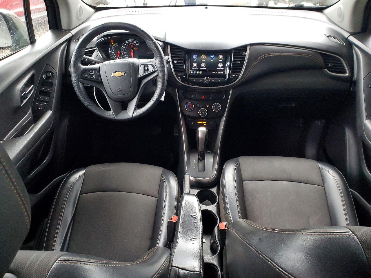 2021 CHEVROLET TRAX 1LT photo 8