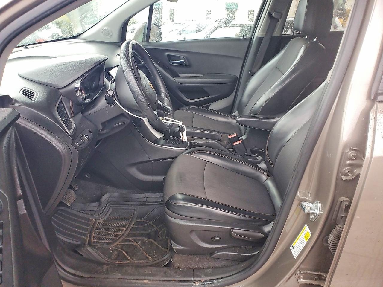 2021 CHEVROLET TRAX 1LT photo 7