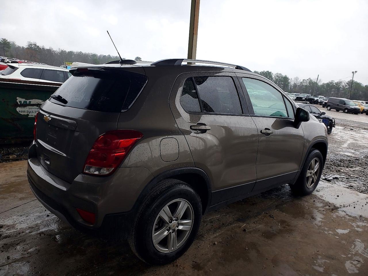 2021 CHEVROLET TRAX 1LT photo 3
